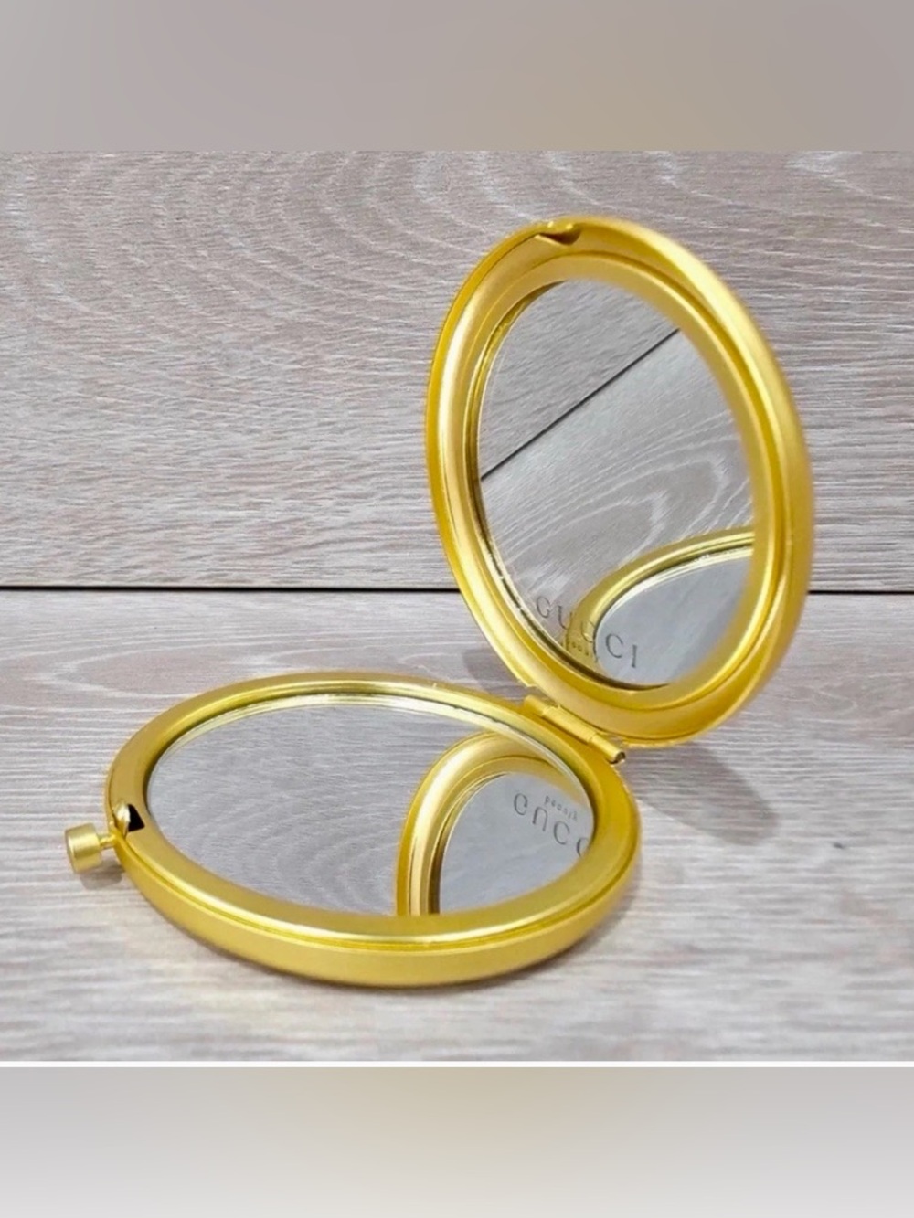 Gucci Beauty Compact Mirror in Burgundy Pouch w Floral Interior. SEALED in Bag. - Picture 5 of 11